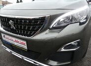 Peugeot 3008 SUV 1,6 l 121 kw