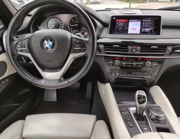 BMW X6 SUV 3,0 l 230 kw