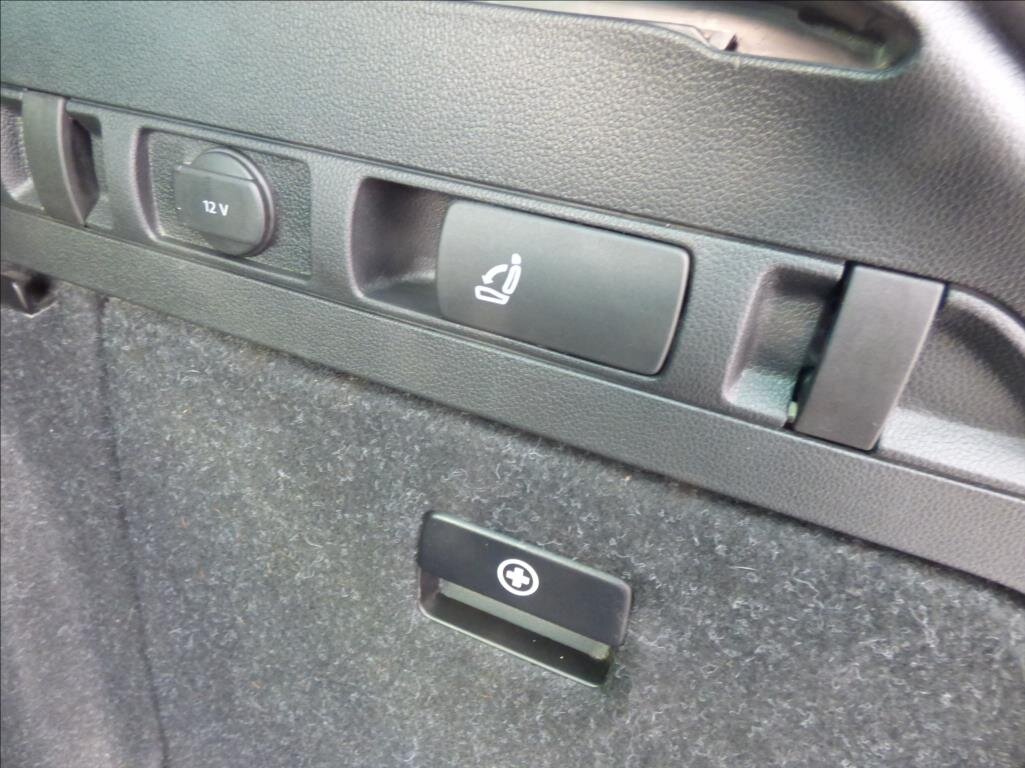 Škoda Superb Kombi 2,0 l 147 kw