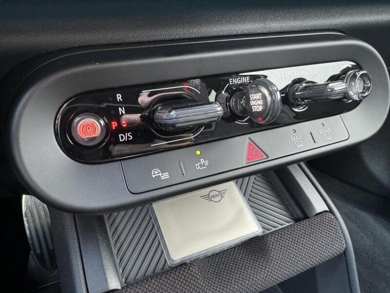 Mini Countryman SUV 2,0 l 221 kw