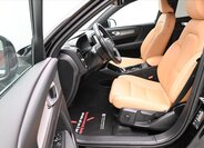 Volvo XC40 SUV 2,0 l 140 kw