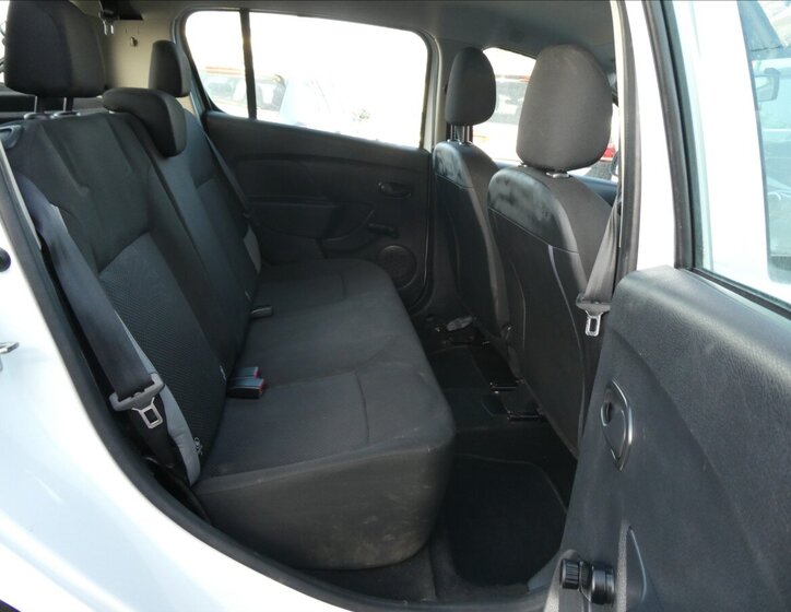 Dacia Sandero Hatchback 1,1 l 55 kw