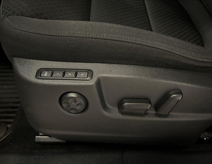 Škoda Superb Liftback 2,0 l 103 kw