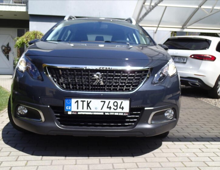 Peugeot 2008 Kombi 1,2 l 61 kw