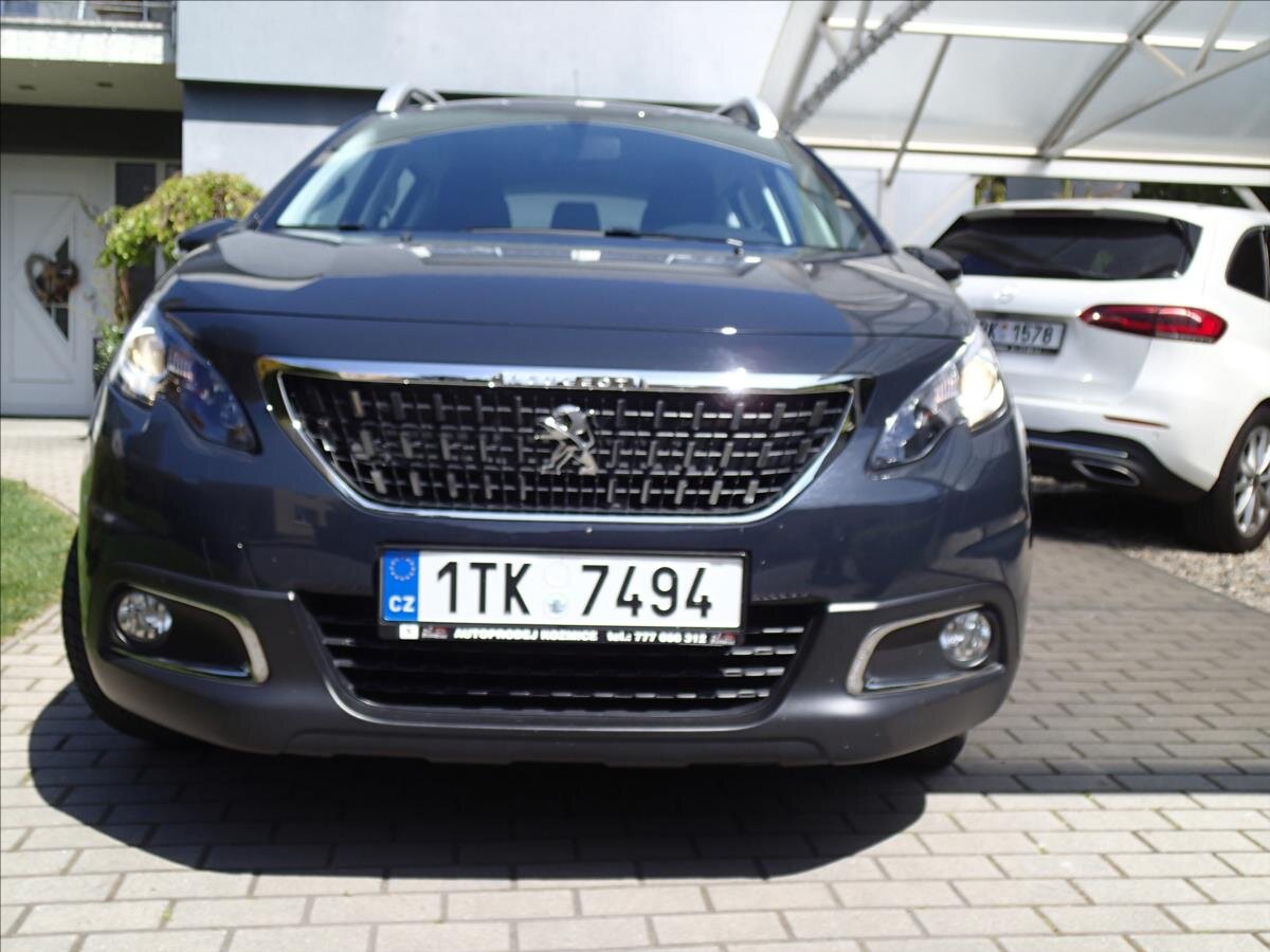 Peugeot 2008 Kombi 1,2 l 61 kw