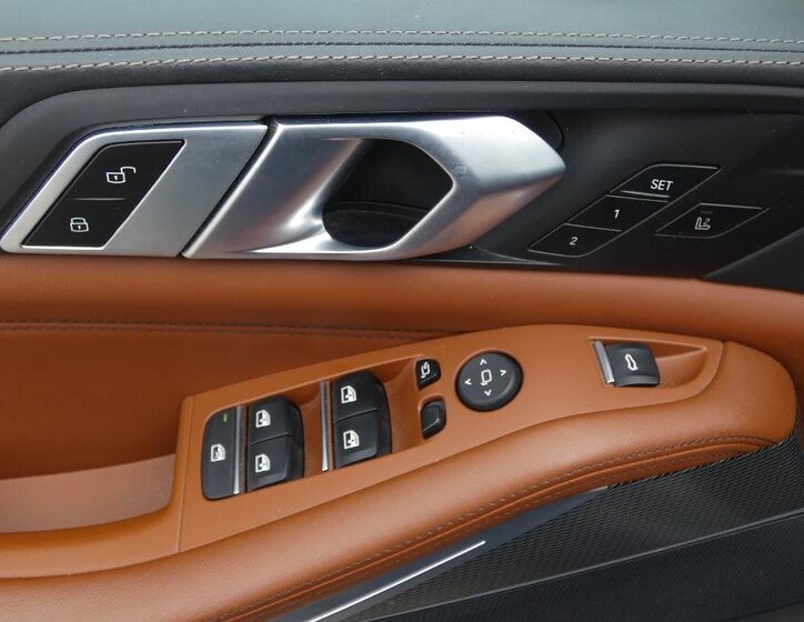 BMW X5 SUV / Terénní 3,0 l 250 kw