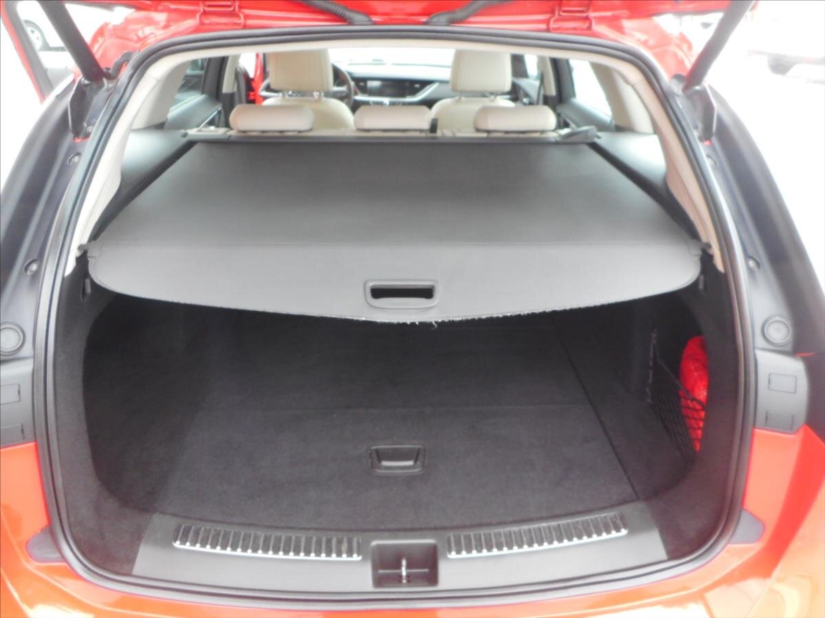 Opel Insignia Kombi 2,0 l 125 kw