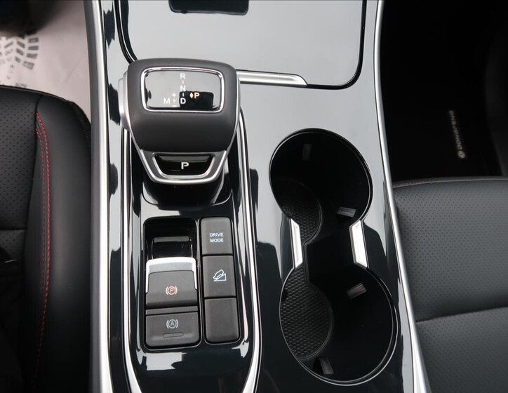 Dongfeng T5 EVO SUV 1,5 l 130 kw