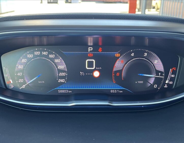 Peugeot 3008 SUV / Terénní 1,5 l 96 kw