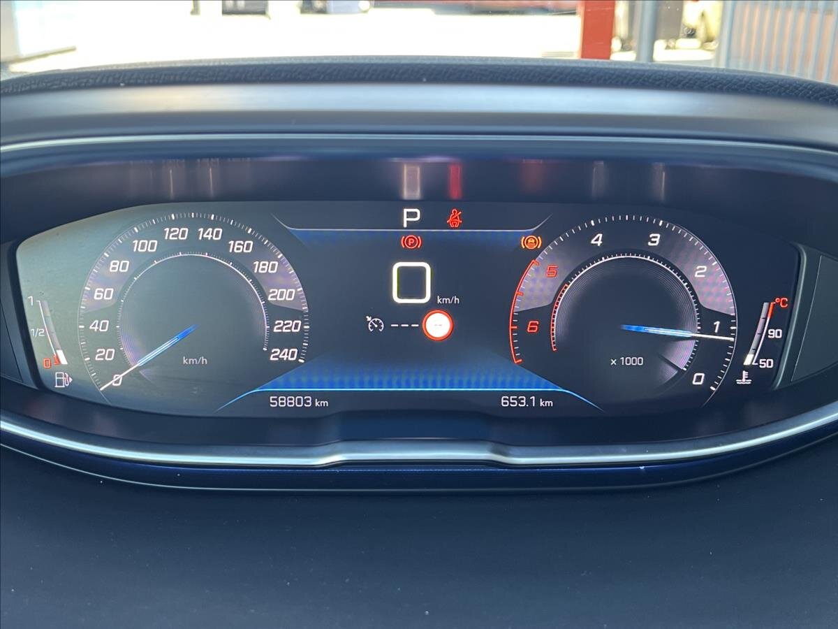 Peugeot 3008 SUV / Terénní 1,5 l 96 kw