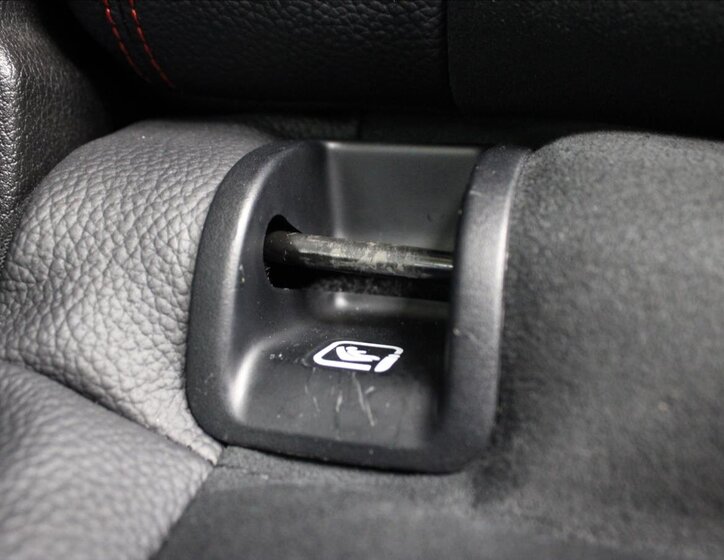 Mercedes-Benz GLB 31