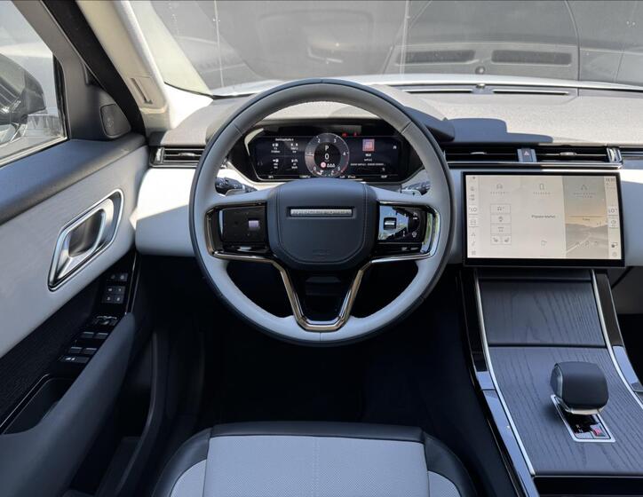 Land Rover Range Rover Velar 14