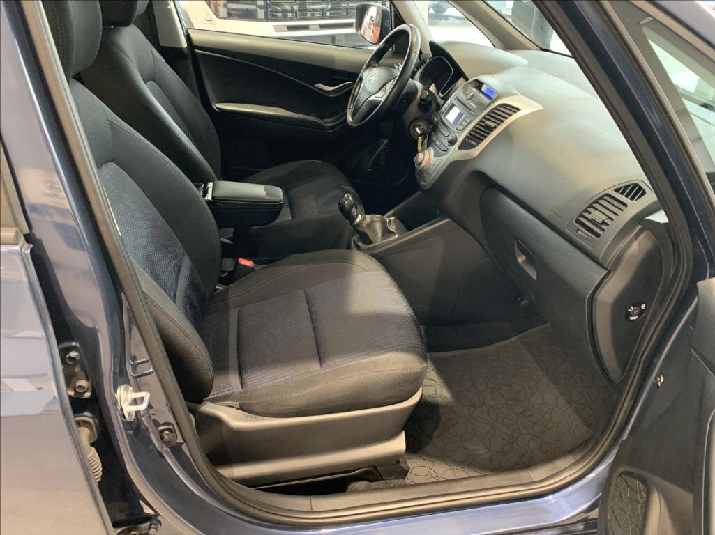 Hyundai ix20 MPV 1,4 l 66 kw