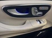 Mercedes-Benz Třídy V 12