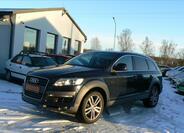 Audi Q7 1