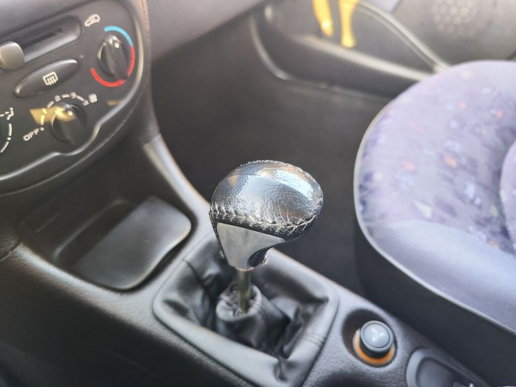 Peugeot 206 Hatchback 1,1 l 44 kw