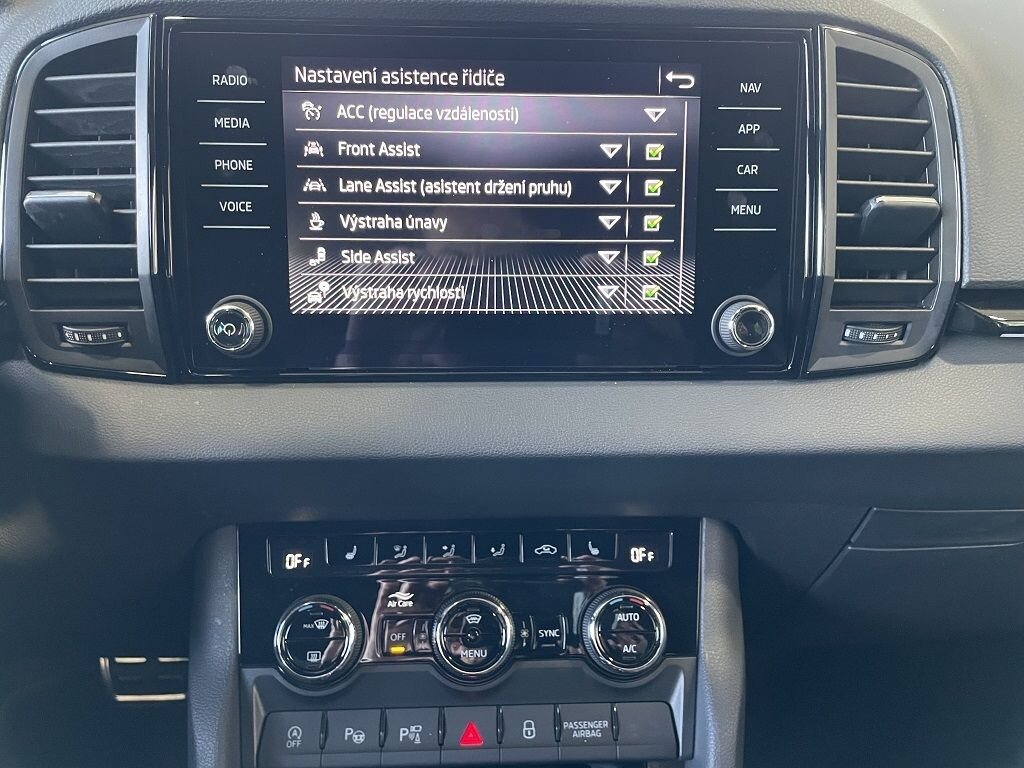 Škoda Karoq SUV 1,5 l 110 kw