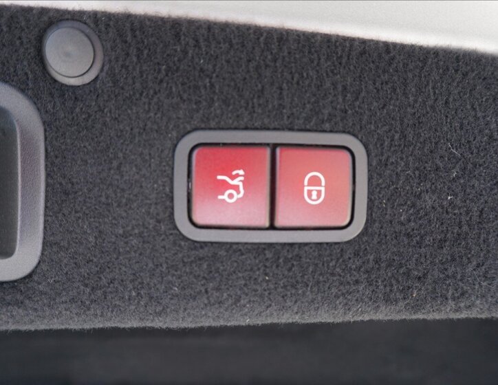 Mercedes-Benz Třídy S Ostatní 4,7 l 335 kw