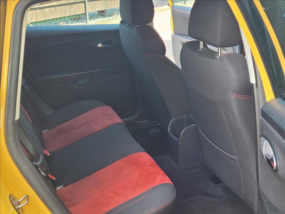 Seat Leon Hatchback 2,0 l 185 kw