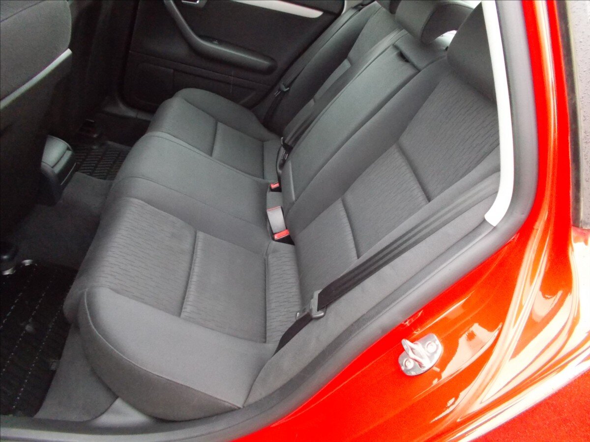 Audi A4 Sedan / Limuzína 2,0 l 103 kw