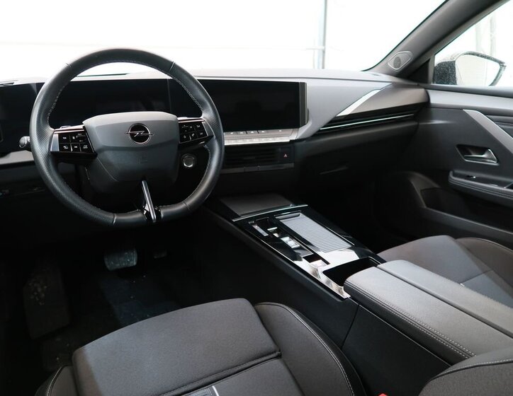 Opel Astra Hatchback 1,2 l 96 kw