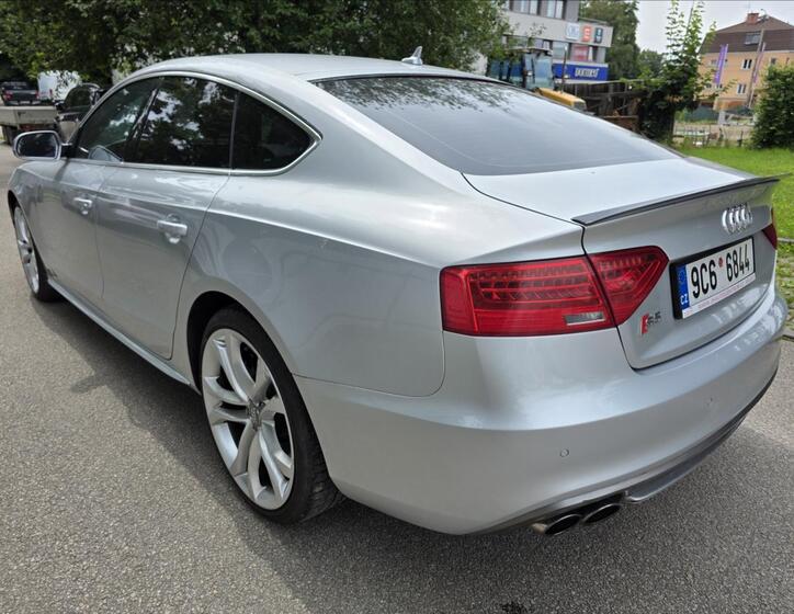 Audi S5 5