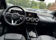 Mercedes-Benz GLA 12