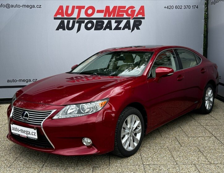 Lexus ES 300h Sedan / Limuzína 3,0 l 116 kw