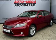 Lexus ES 300h Sedan / Limuzína 3,0 l 116 kw