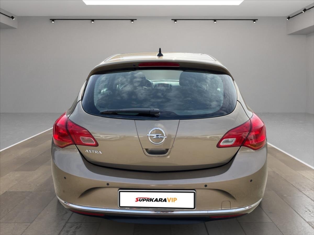 Opel Astra Hatchback 1,6 l 85 kw