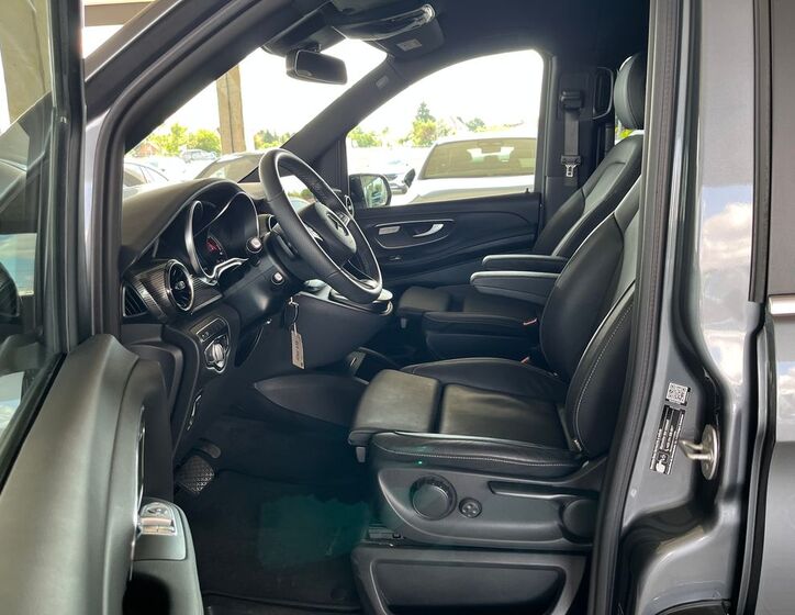 Mercedes-Benz EQV 11