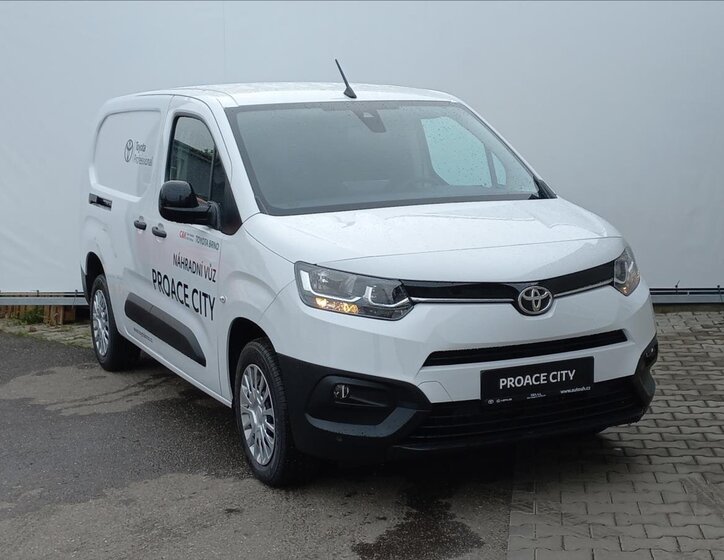 Toyota ProAce City 4