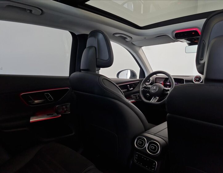 Mercedes-Benz GLC SUV 2,0 l 145 kw