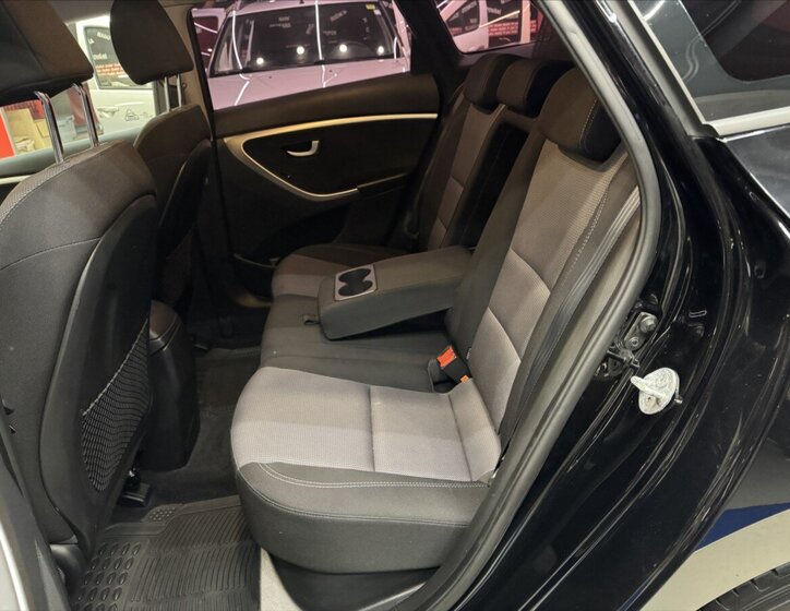 Hyundai i30 Kombi 1,6 l 81 kw