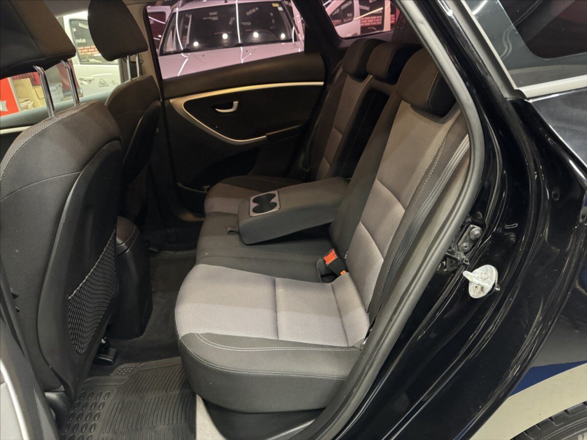 Hyundai i30 Kombi 1,6 l 81 kw