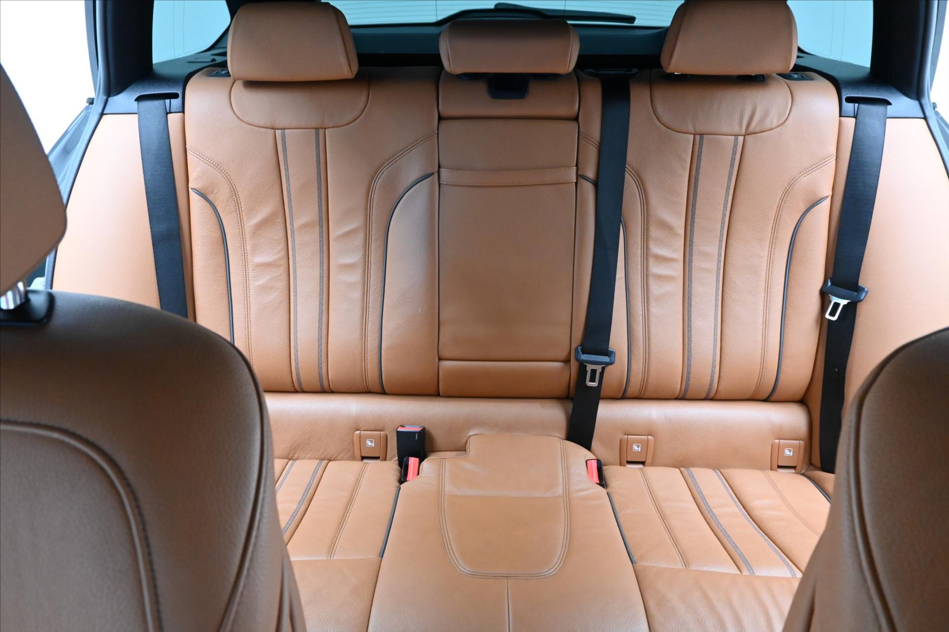 BMW Řada 5 Kombi 3,0 l 195 kw