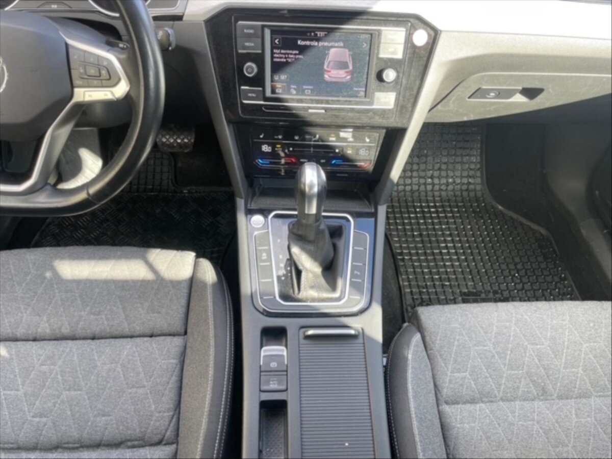 Volkswagen Passat Kombi 1,5 l 110 kw