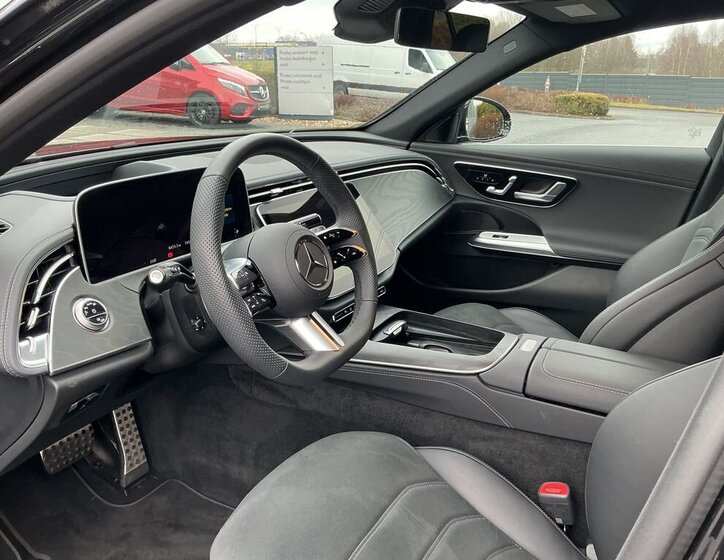 Mercedes-Benz Třídy E 10