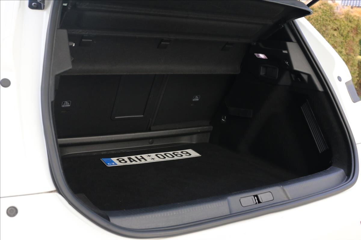 DS Automobiles DS7 Crossback Kombi 2,0 l 130 kw