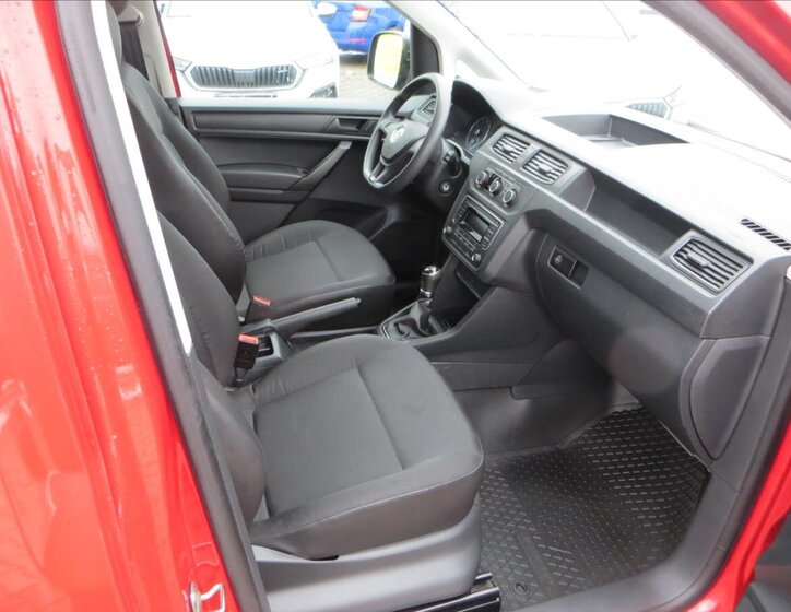 Volkswagen Caddy Skříň 1,4 l 81 kw