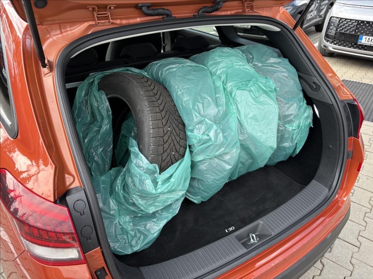 Hyundai i30 Kombi 998,0 74 kw