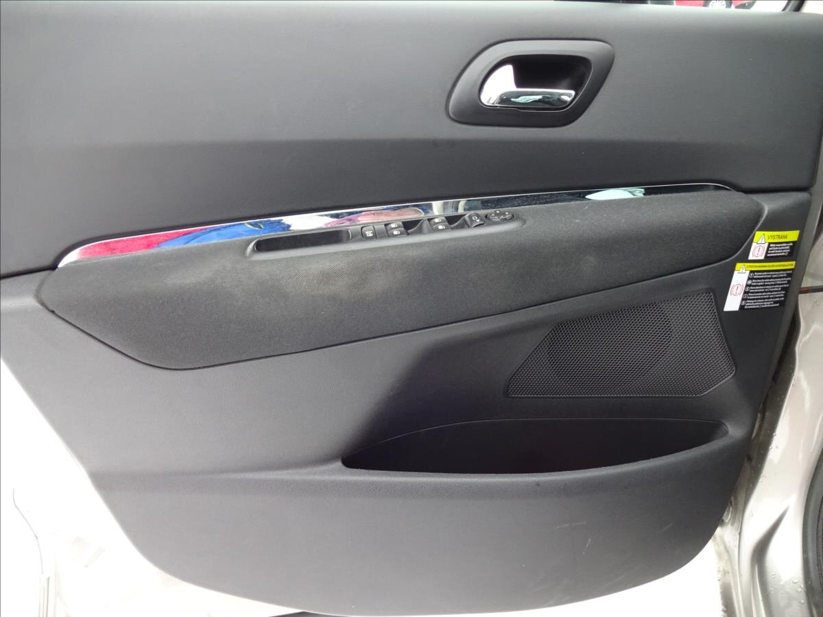 Peugeot 5008 MPV 1,6 l 115 kw