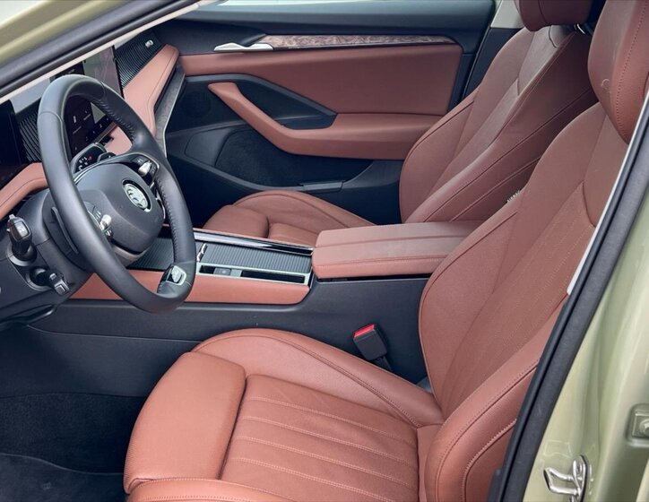 Škoda Superb Kombi 2,0 l 142 kw