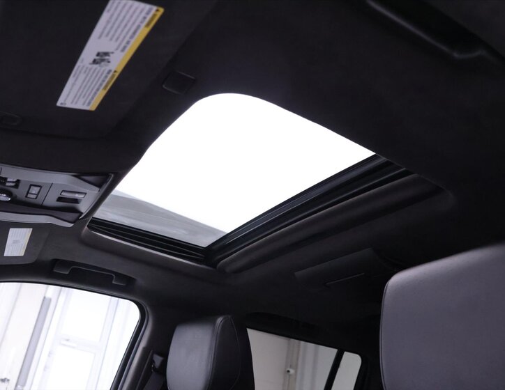 Cadillac Escalade SUV / Terénní 6,2 l 313 kw