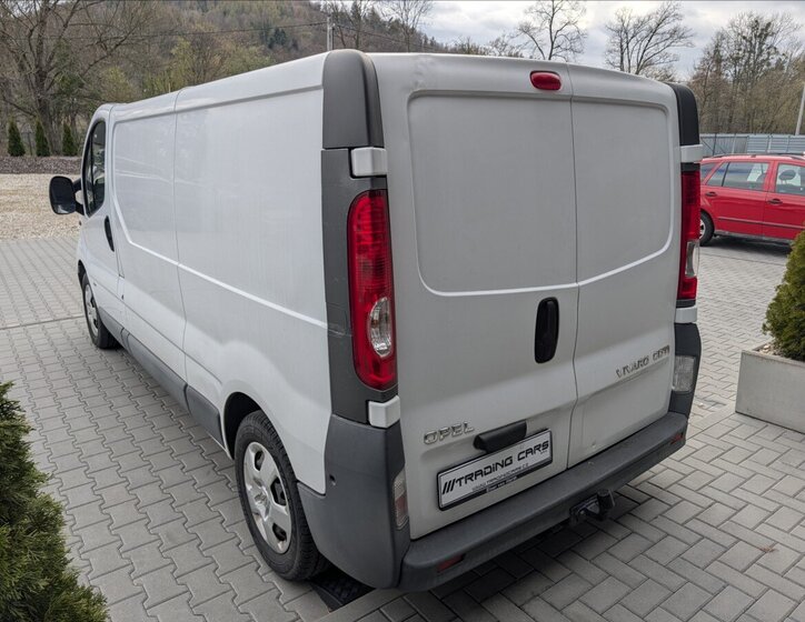 Opel Vivaro Skříň 2,0 l 84 kw