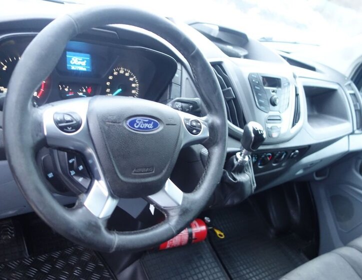 Ford Transit 32