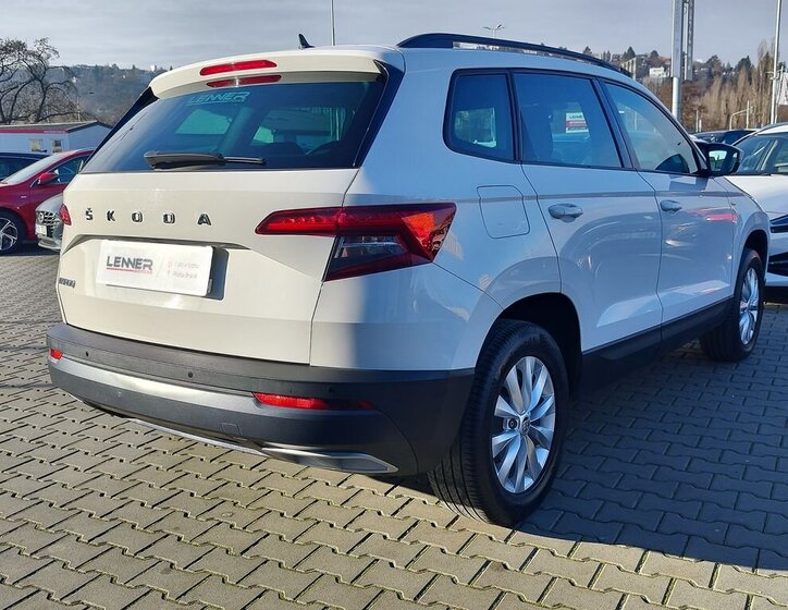 Škoda Karoq SUV 1,5 l 110 kw