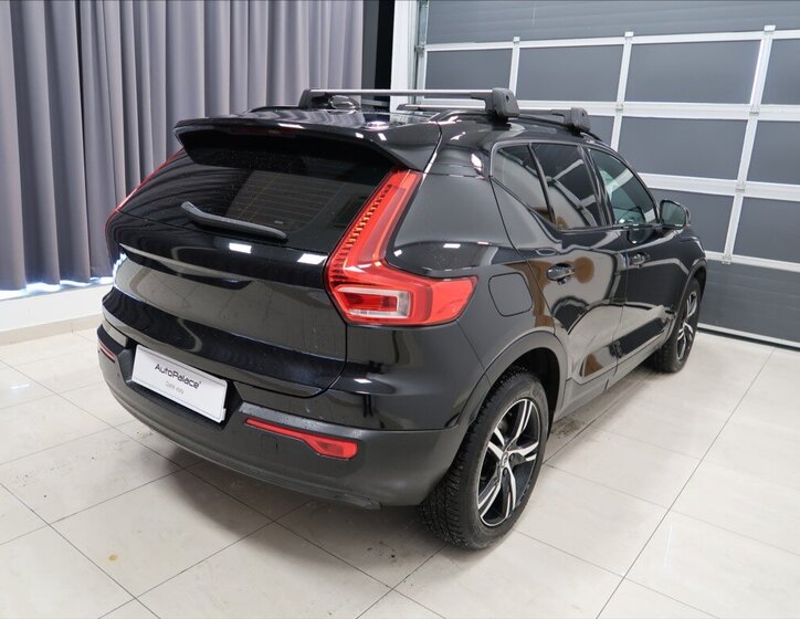 Volvo XC40 4