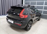 Volvo XC40 4