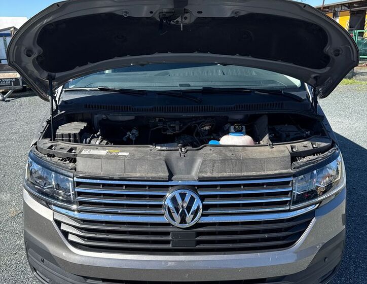 Volkswagen Caravelle 28